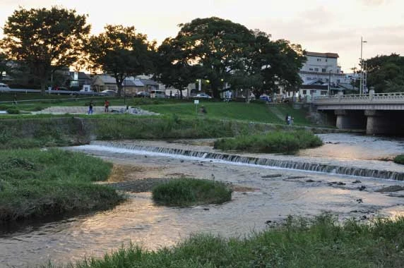 鴨川の夕ぐれの時はよい時