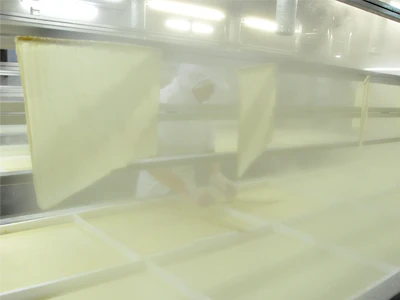 京ゆば製造の様子(ゆば長の作業場)